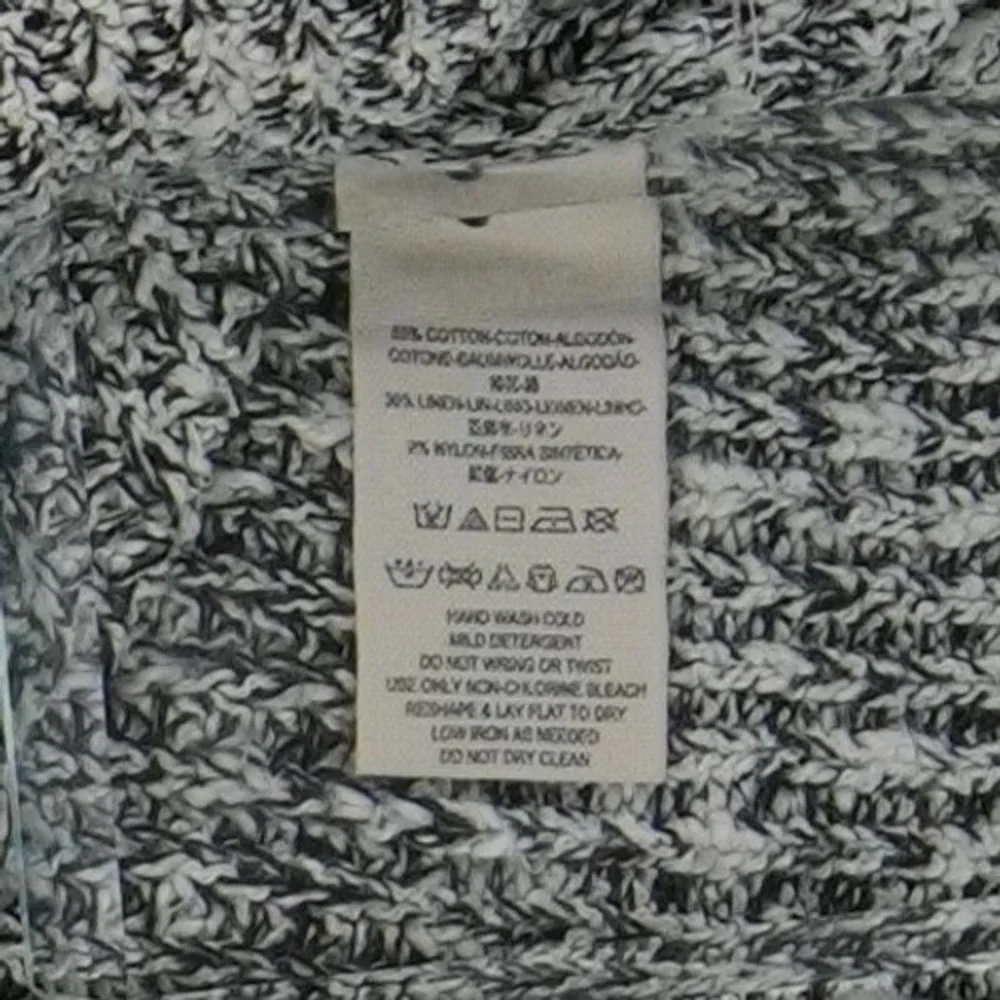 Free People Sweater Women's Size‎ Medium Black White Marled Chunky Knit Raglan